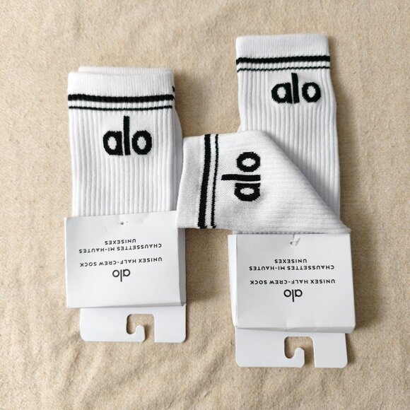 ALO Yoga Accessories - 🧢Alo Yoga Socks 2 Pairs